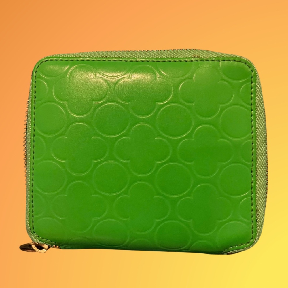 COMME des GARÇONS — Clover-Embossed Zip-Around Wallet | Green Leather